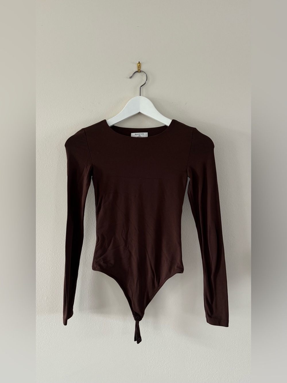 Aritzia Babaton Contour Crewneck Bodysuit in Chocolate Brown